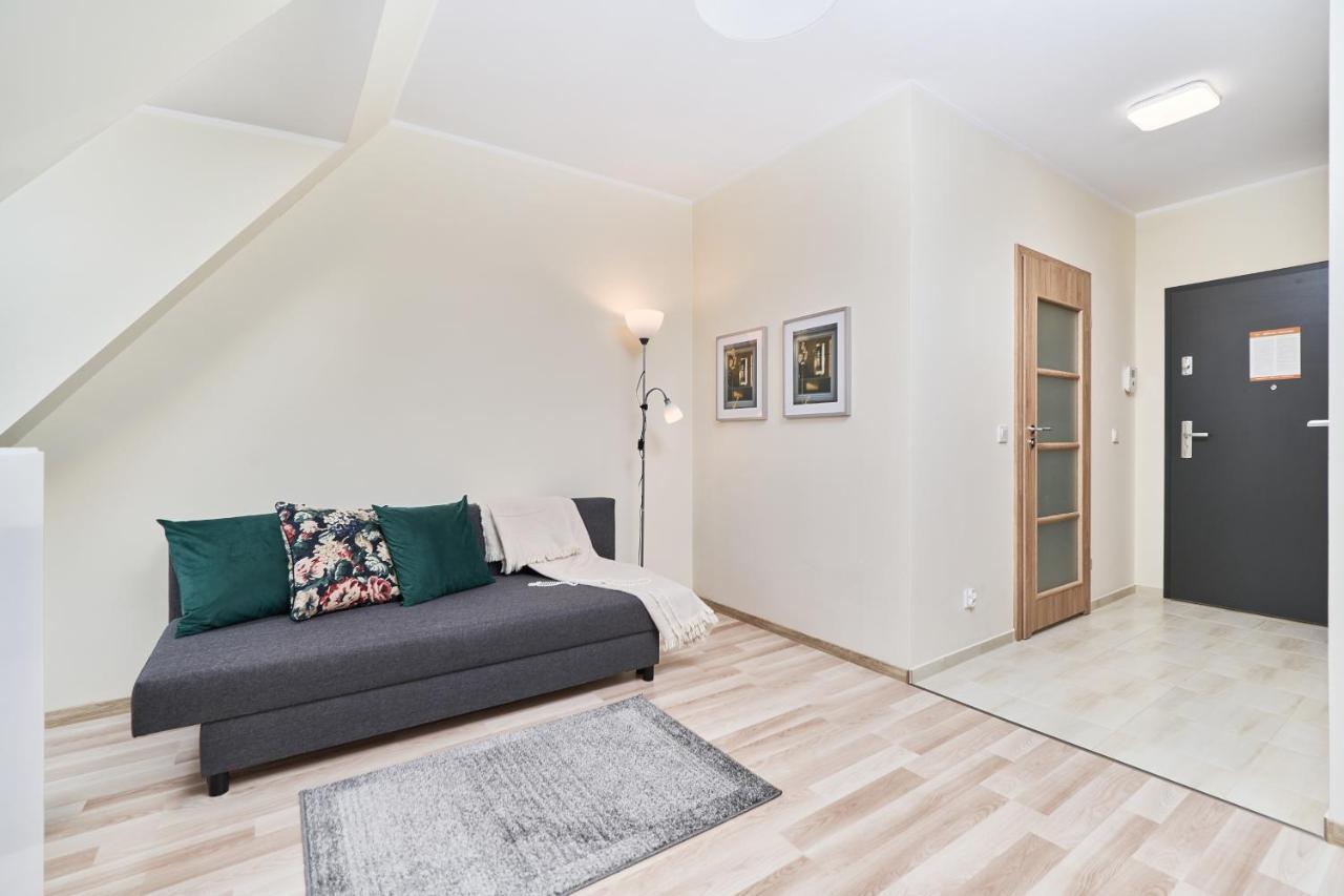 Under The Wroclove Sky By Renters